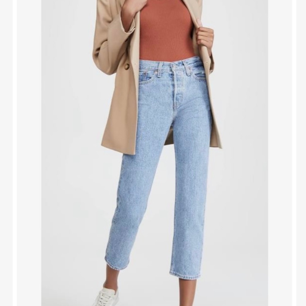 Levi’s - Picture 4 of 5